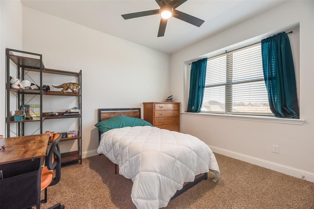 Pilot Point, Texas, 76258, United States, 5 Bedrooms Bedrooms, ,3 BathroomsBathrooms,Residential,For Sale,2019637