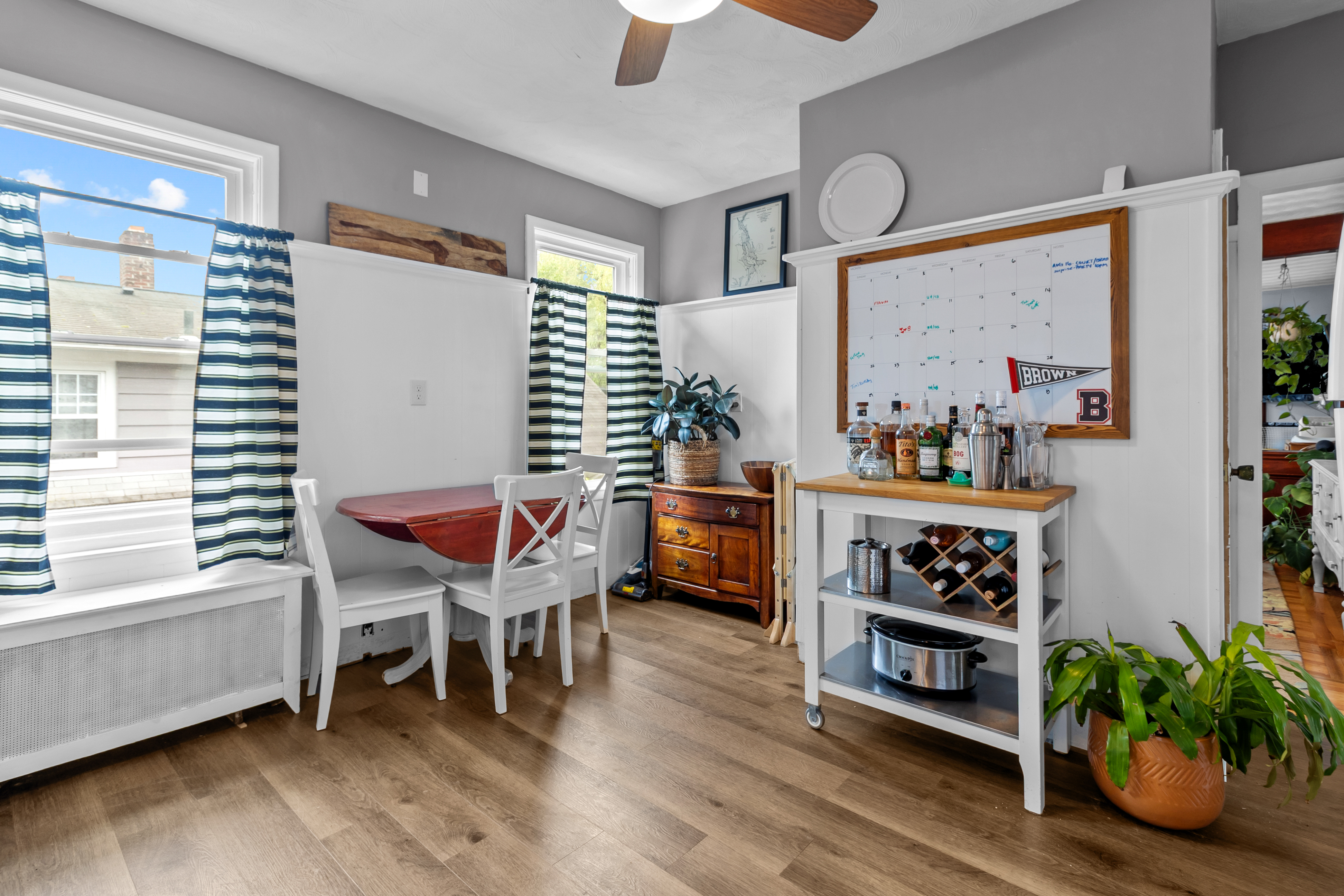  647-649 Pleasant Valley Parkway, Providence, RI, 02908 - 物件實景