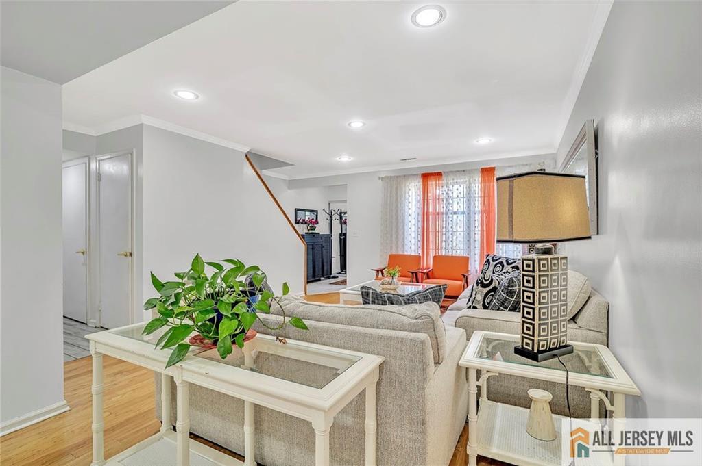 East Brunswick, New Jersey, 08816, United States, 3 Bedrooms Bedrooms, ,3 BathroomsBathrooms,Residential,For Sale,1917391
