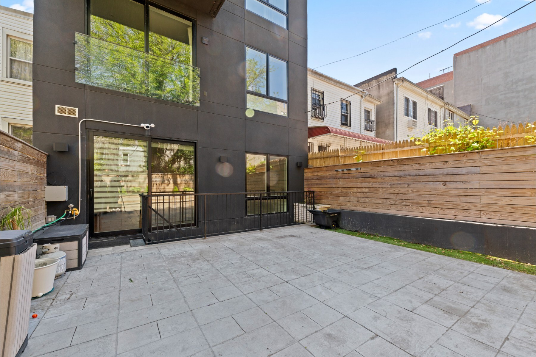  499 Van Buren St. 1, Brooklyn, NY, 11221 - 物件實景