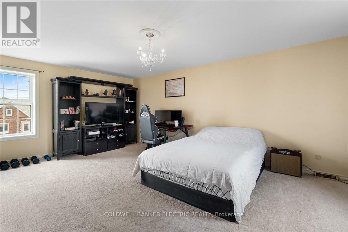 TRENT HILLS (CAMPBELLFORD), Ontario, K0L 1L0, CA, 3 Bedrooms Bedrooms, ,1 BathroomBathrooms,Residential,For Sale,1883318
