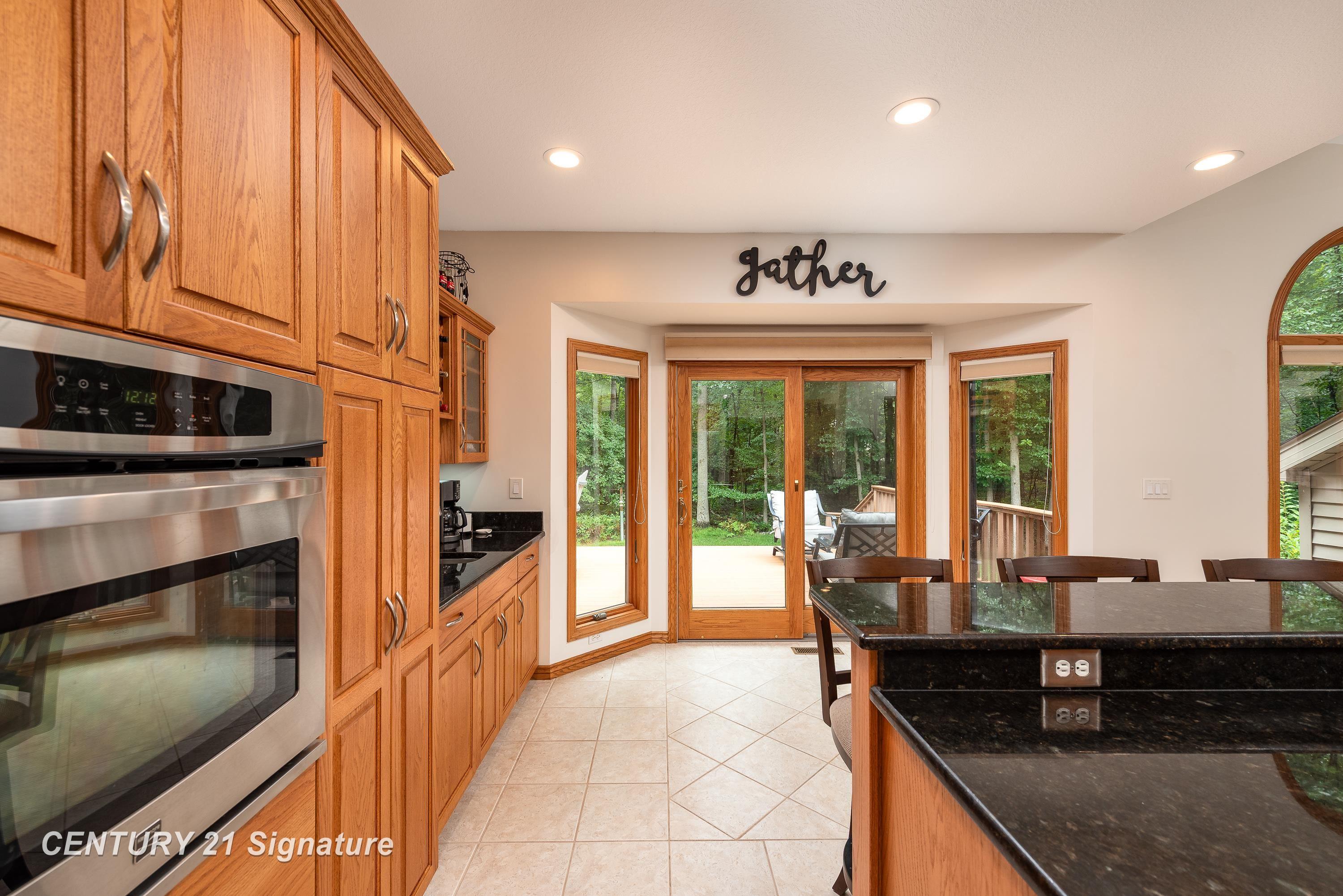 Midland, Michigan, 48642, United States, 4 Bedrooms Bedrooms, ,4 BathroomsBathrooms,Residential,For Sale,1981161