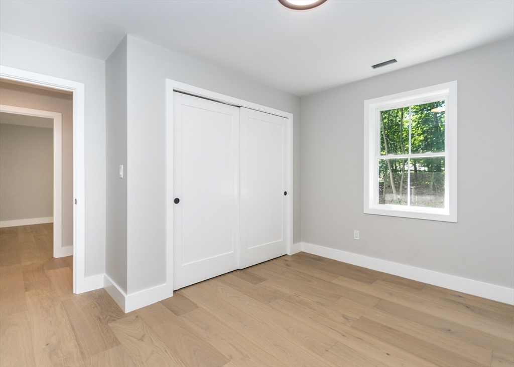 Waltham, Massachusetts, 02453, United States, 4 Bedrooms Bedrooms, ,5 BathroomsBathrooms,Residential,For Sale,1858244