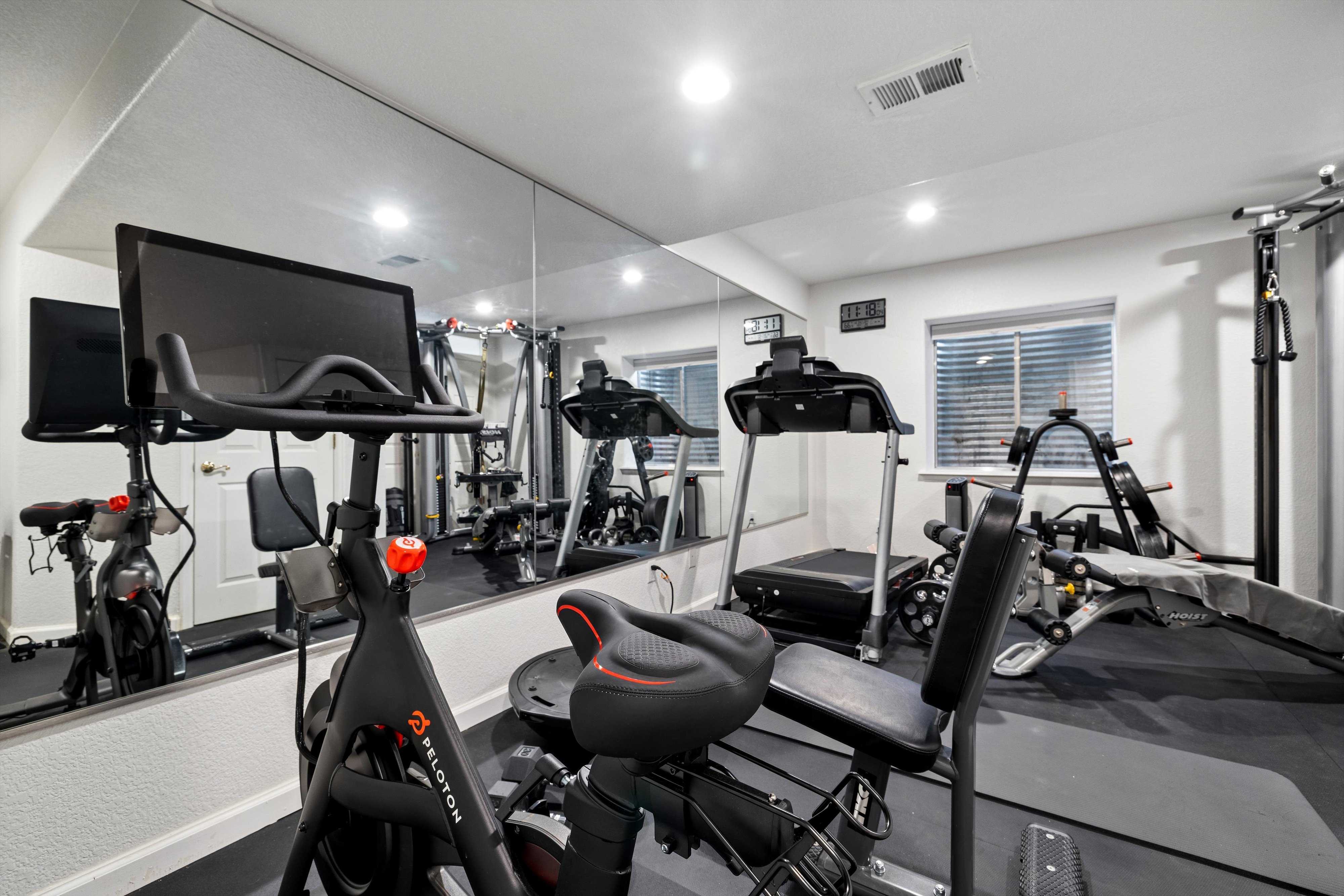  Cherry Creek Schools Home: Wolf Kitchen, Spa Suite & Backyard Golf Simulator - 物件實景