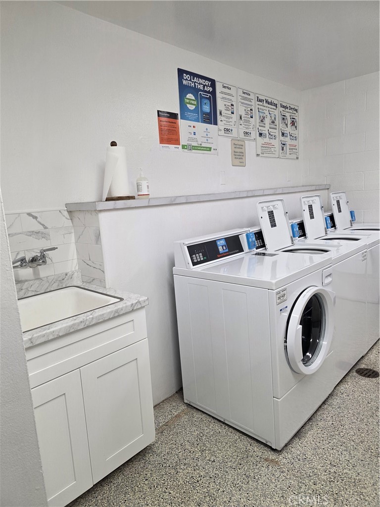 Long Beach, California, 90814, United States, 2 Bedrooms Bedrooms, ,2 BathroomsBathrooms,Residential,For Sale,1949183