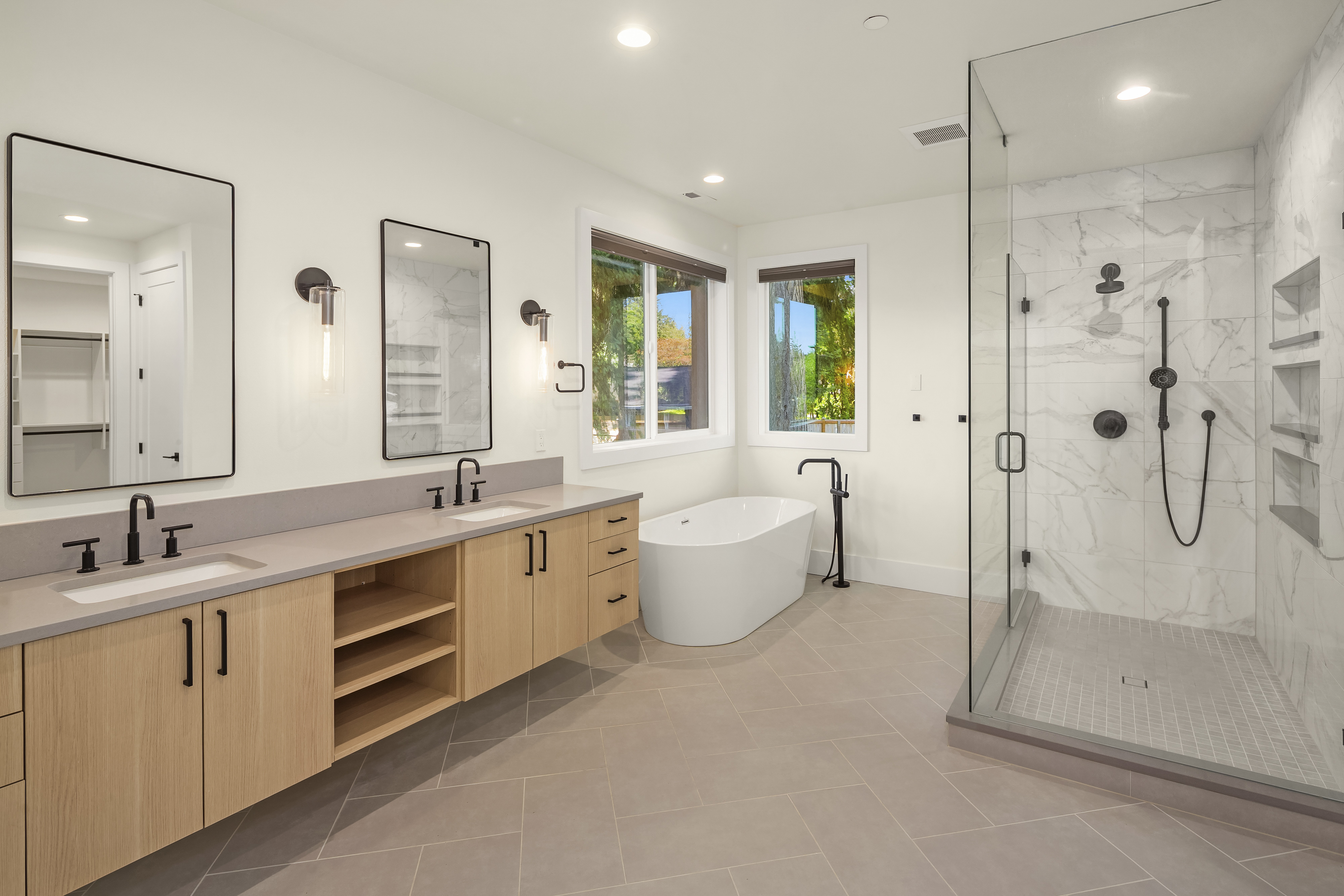  11327 113th Place Northeast, Kirkland, WA 98033 - 物件實景