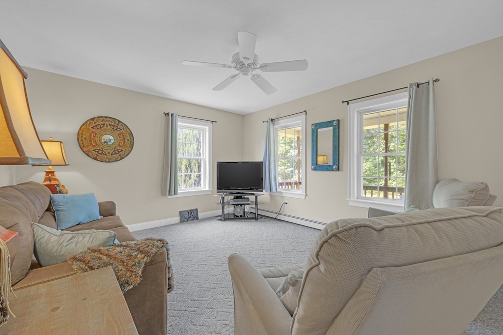 North Brookfield, Massachusetts, 01535, United States, 3 Bedrooms Bedrooms, ,3 BathroomsBathrooms,Residential,For Sale,2038424