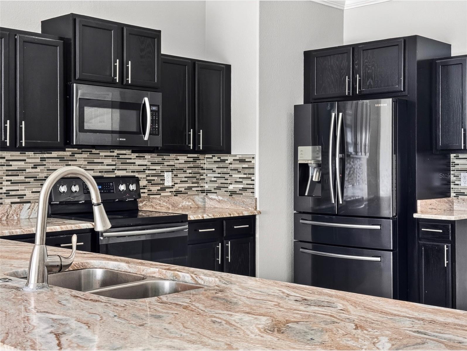 WINTER GARDEN, Florida, 34787, United States, 5 Bedrooms Bedrooms, ,3 BathroomsBathrooms,Residential,For Sale,1974111