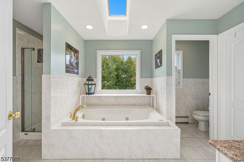 Newton Town, New Jersey, 07860, United States, 4 Bedrooms Bedrooms, ,3 BathroomsBathrooms,Residential,For Sale,1985191