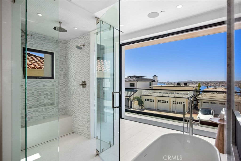 Corona del Mar, California, 92625, United States, 4 Bedrooms Bedrooms, ,5 BathroomsBathrooms,Residential,For Sale,1903462