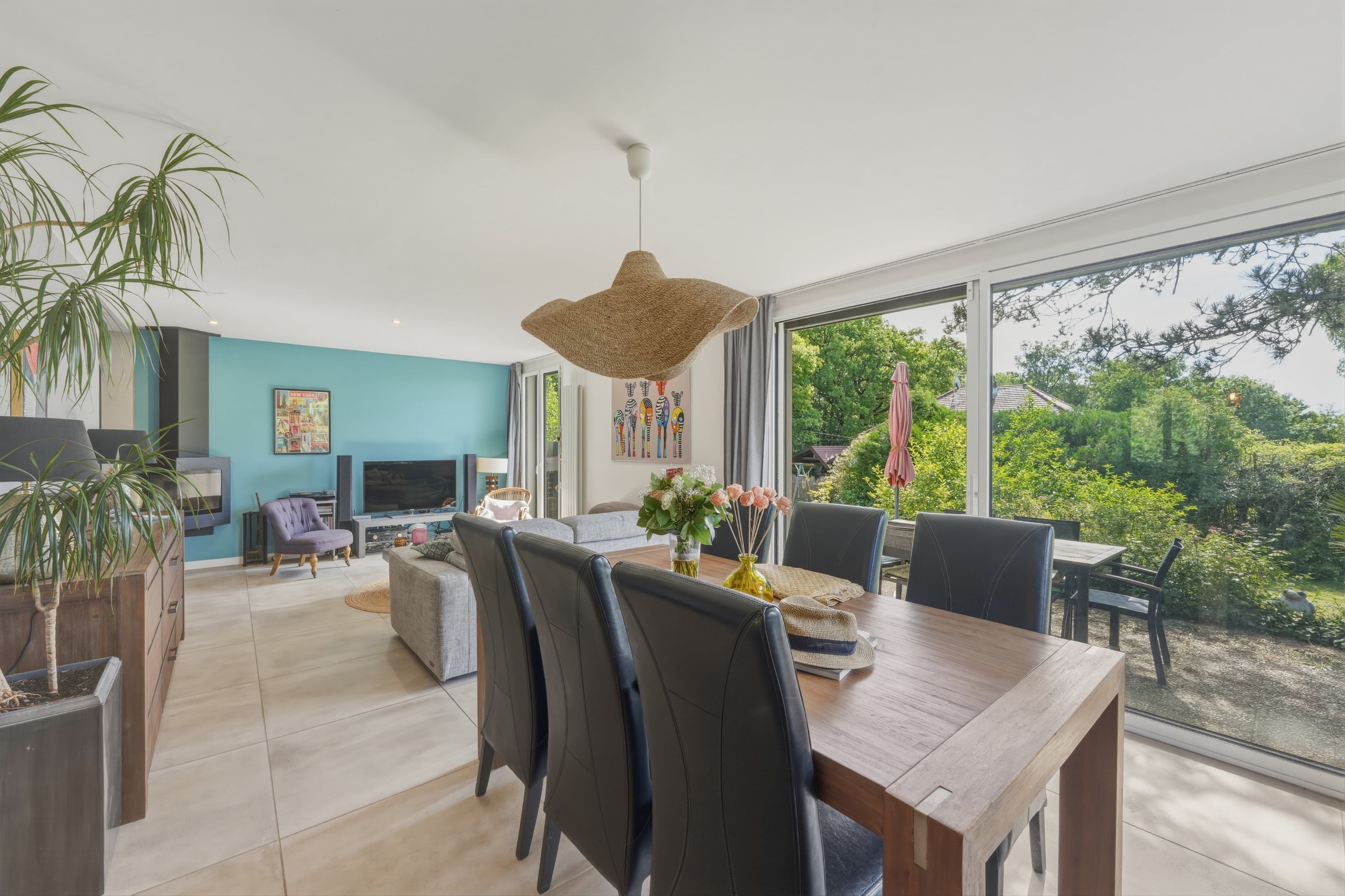  Renovated Family Home With Independent Apartment in a Peaceful Setting - 物件實景