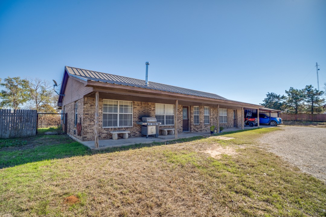 Boyd, Texas, 76023, United States, 3 Bedrooms Bedrooms, ,2 BathroomsBathrooms,Residential,For Sale,1999826