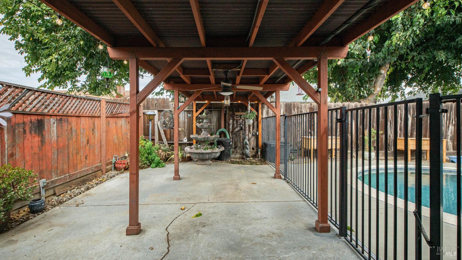 Vacaville, California, 95687, United States, 4 Bedrooms Bedrooms, ,2 BathroomsBathrooms,Residential,For Sale,1957766