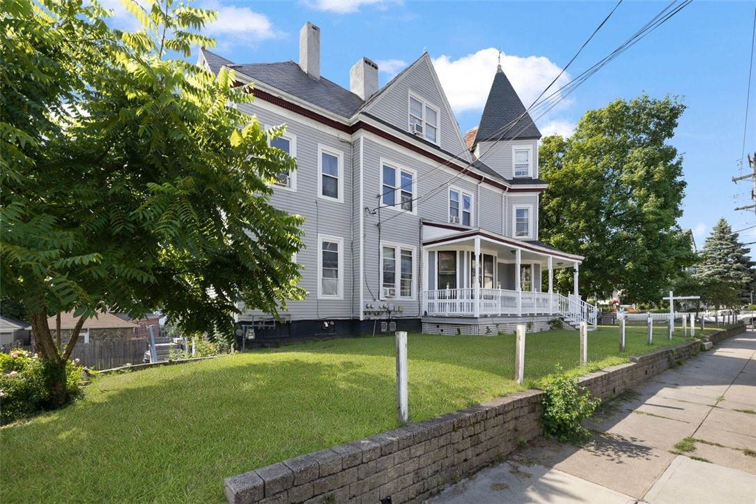 Woonsocket, Rhode Island, 02895, United States, 11 Bedrooms Bedrooms, ,4 BathroomsBathrooms,Residential,For Sale,1912743