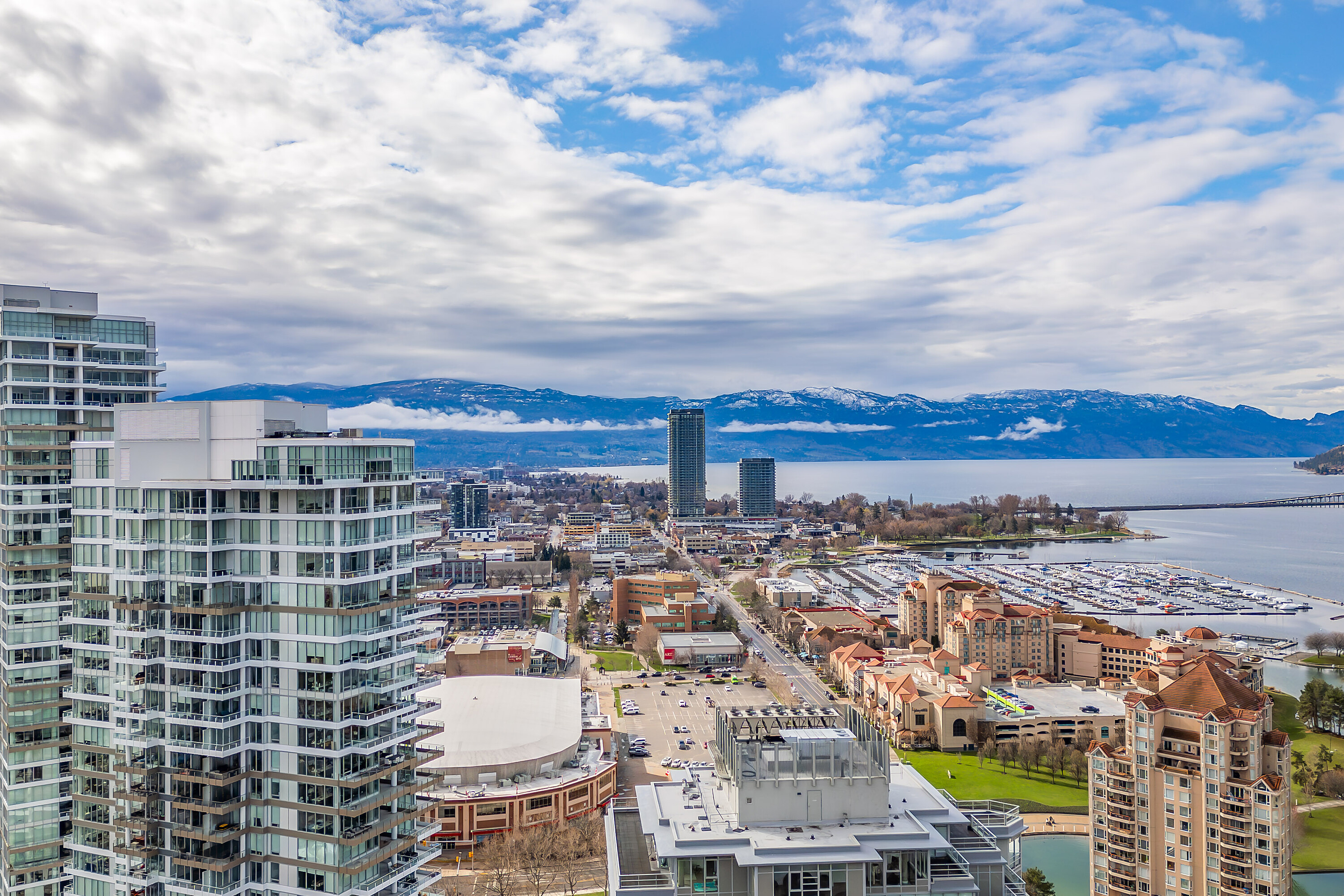  Unobstructed Views of the Lake - 物件實景