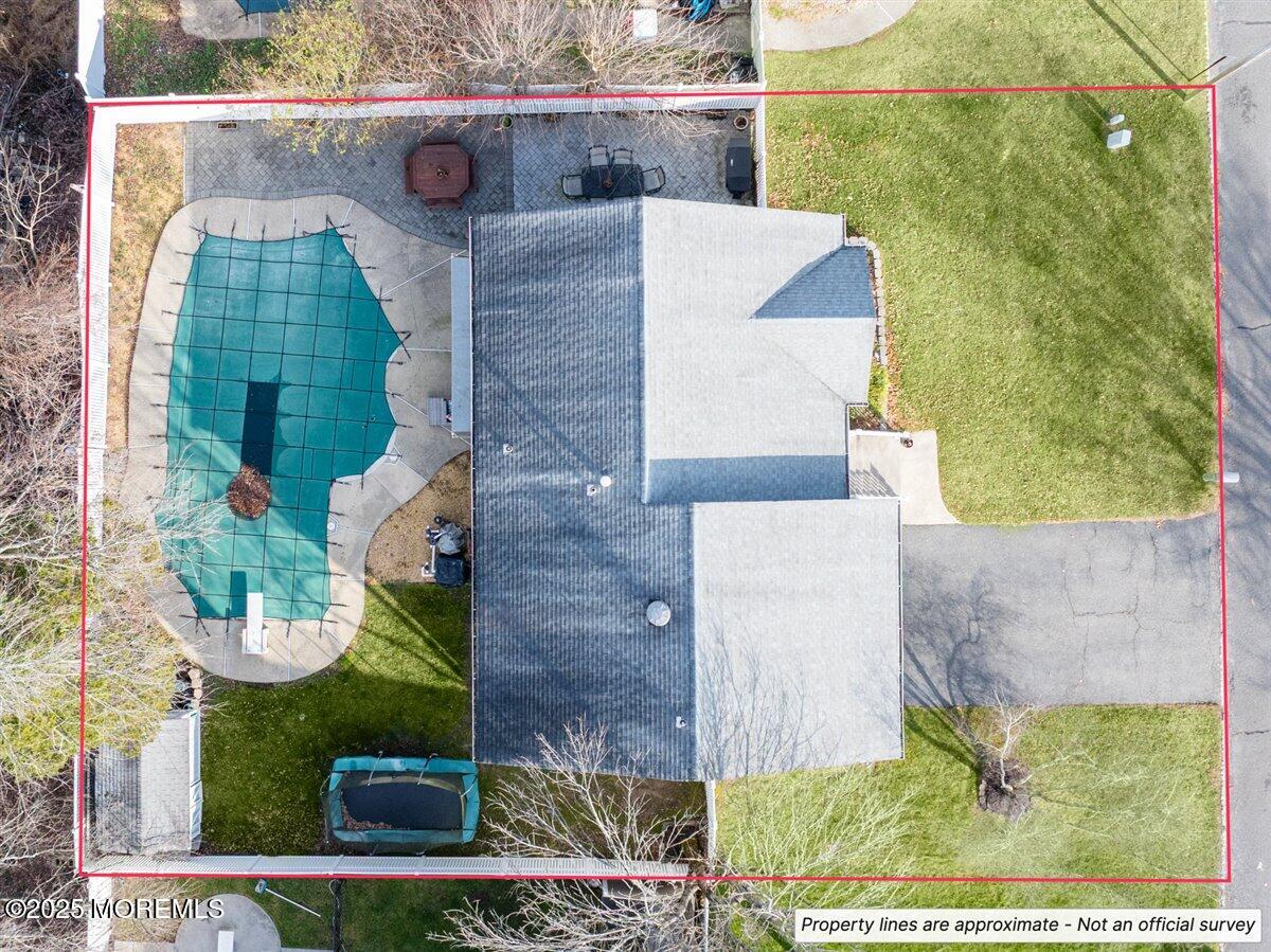 Howell, New Jersey, 07731, United States, 4 Bedrooms Bedrooms, ,3 BathroomsBathrooms,Residential,For Sale,2005606