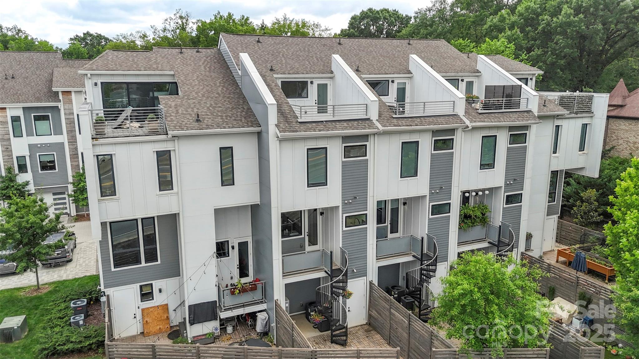 Charlotte, North Carolina, 28205, United States, 3 Bedrooms Bedrooms, ,3 BathroomsBathrooms,Residential,For Sale,1837660