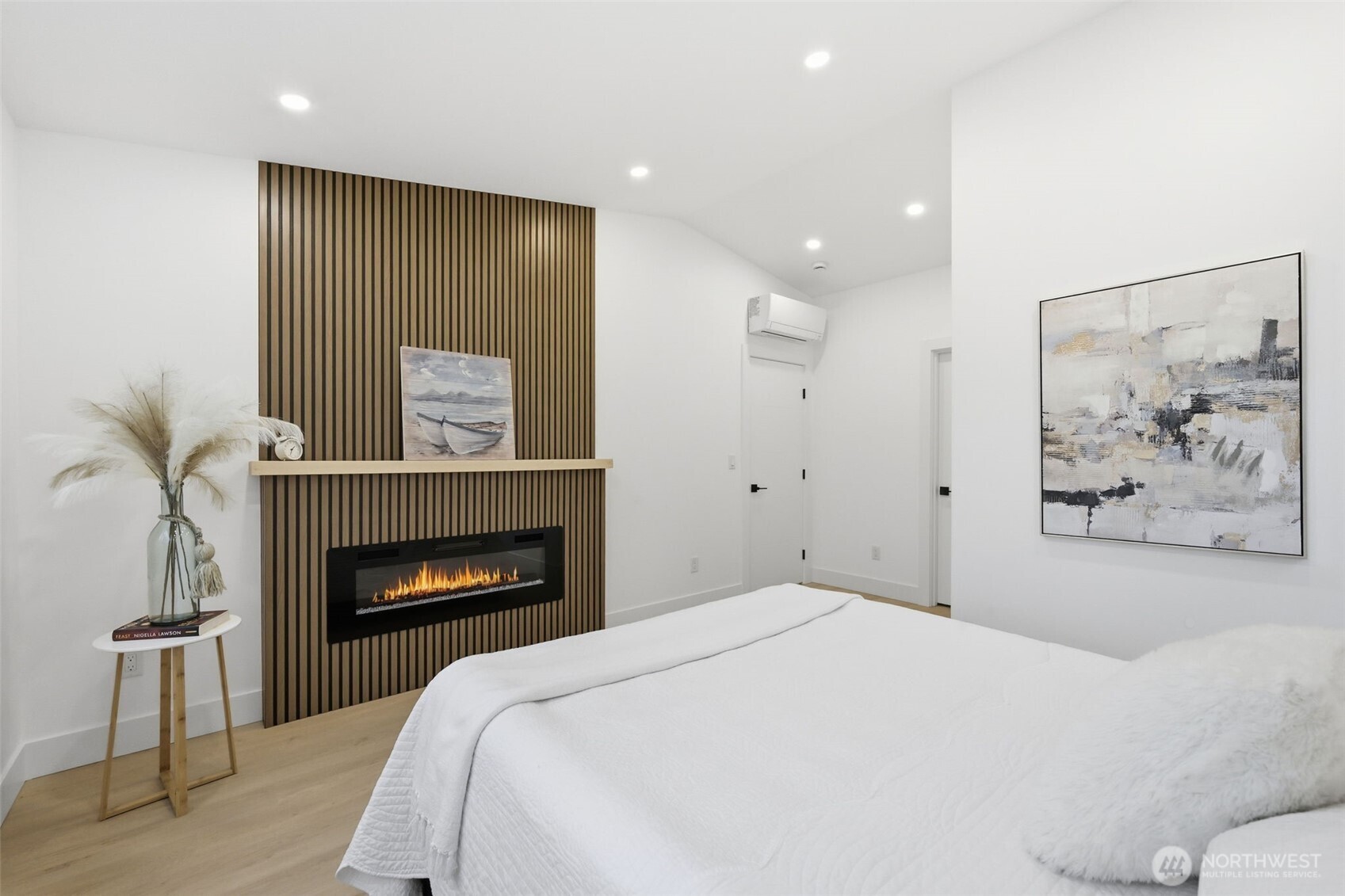 Seattle, Washington, 98133, United States, 3 Bedrooms Bedrooms, ,2 BathroomsBathrooms,Residential,For Sale,1992896