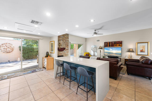 Palm Desert, California, 92260, United States, 3 Bedrooms Bedrooms, ,1 BathroomBathrooms,Residential,For Sale,1998682