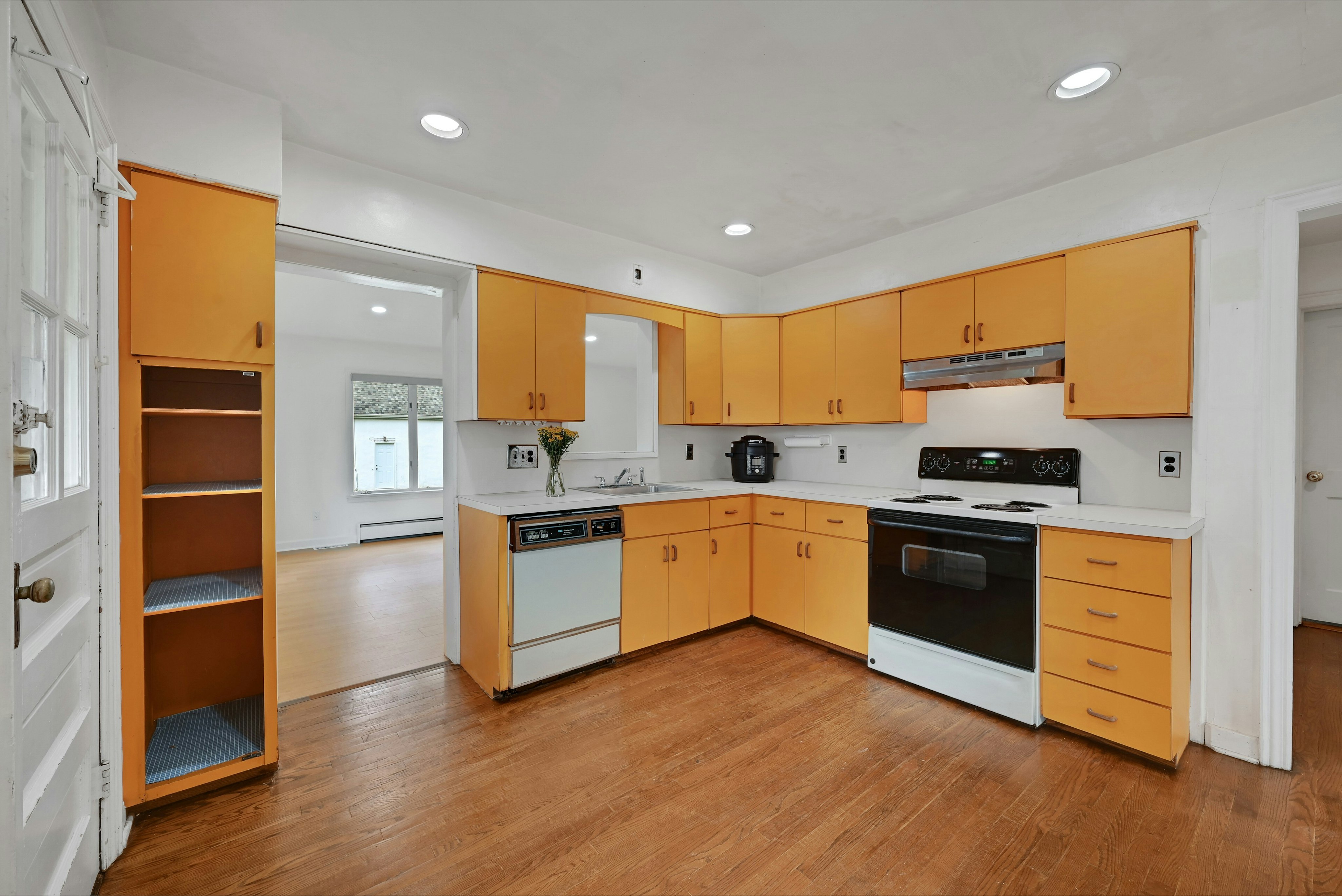  11 Pine Street, Hackensack, NJ 07601 - 物件實景