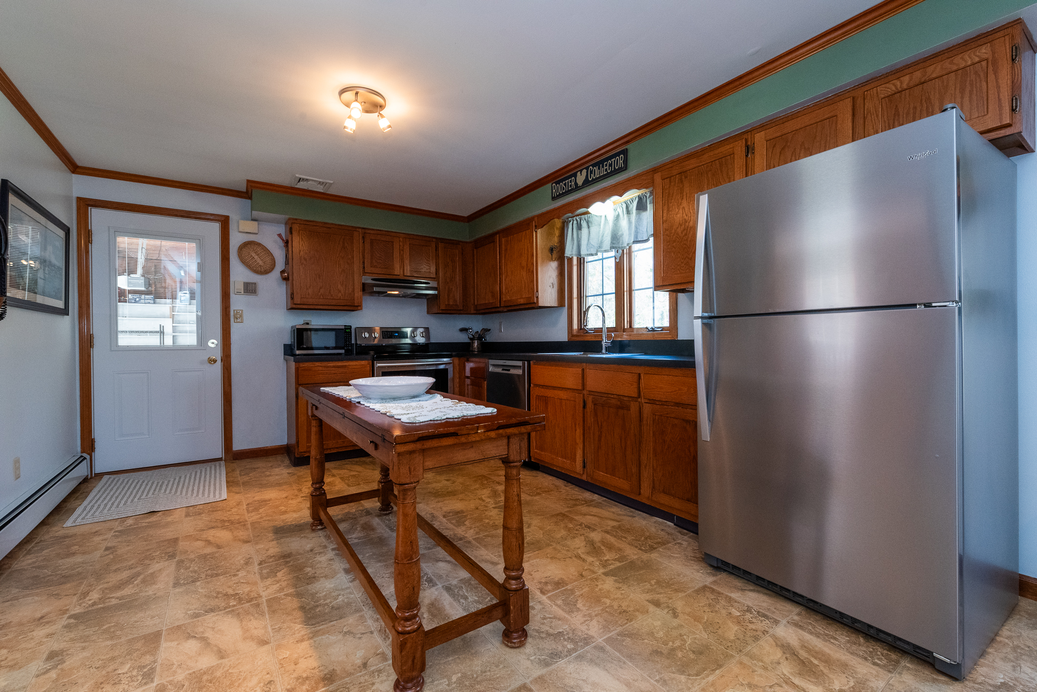  Beautifully Maintained Colonial Set on Over 2.5 Acres - 物件實景