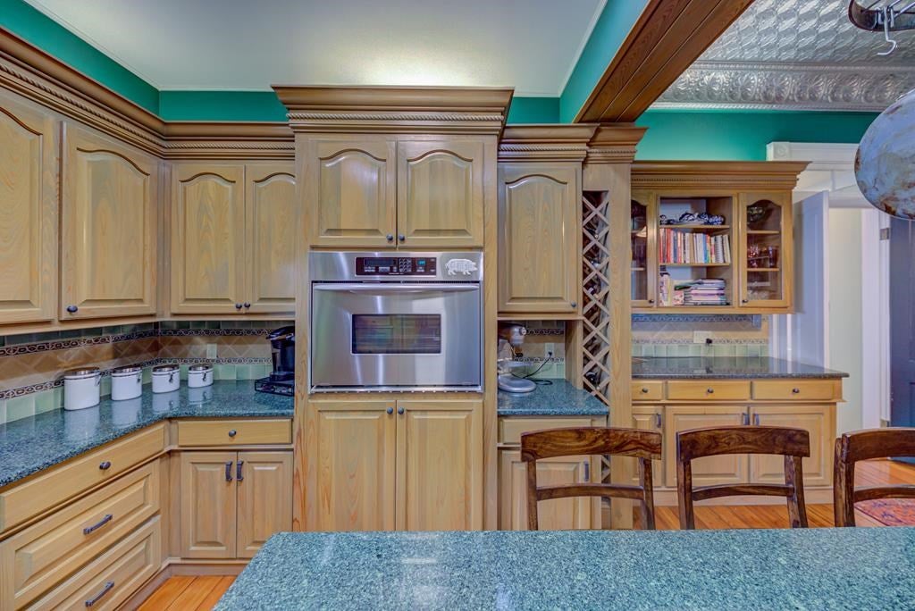 Vicksburg, Mississippi, 39180, United States, 4 Bedrooms Bedrooms, ,4 BathroomsBathrooms,Residential,For Sale,1778903