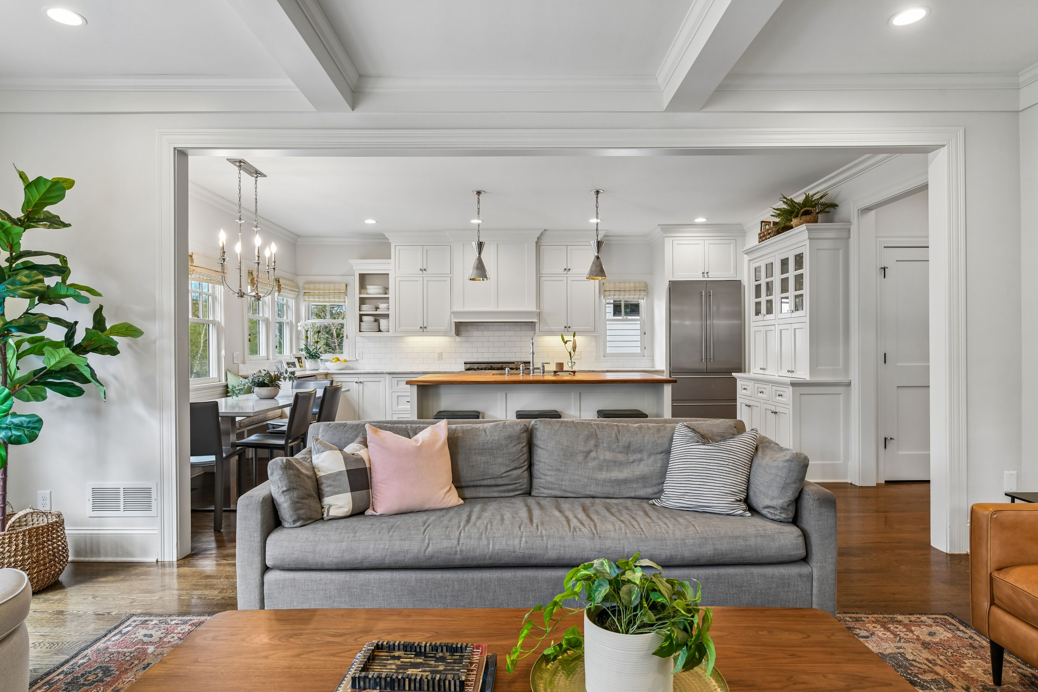  Timeless Design Meets Elevated Edina Living - 物件實景