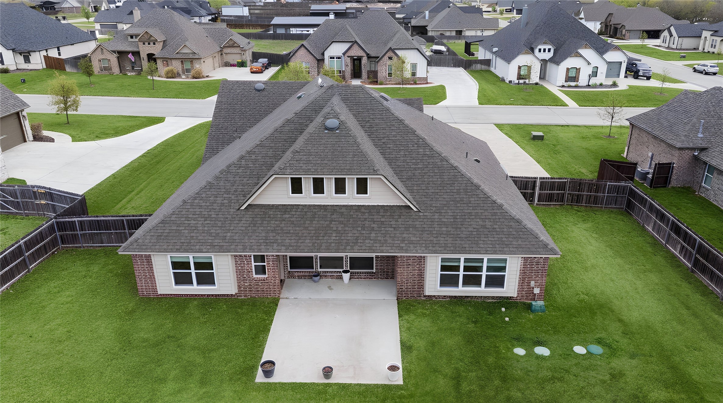 Justin, Texas, 76247, United States, 4 Bedrooms Bedrooms, ,3 BathroomsBathrooms,Residential,For Sale,2023700