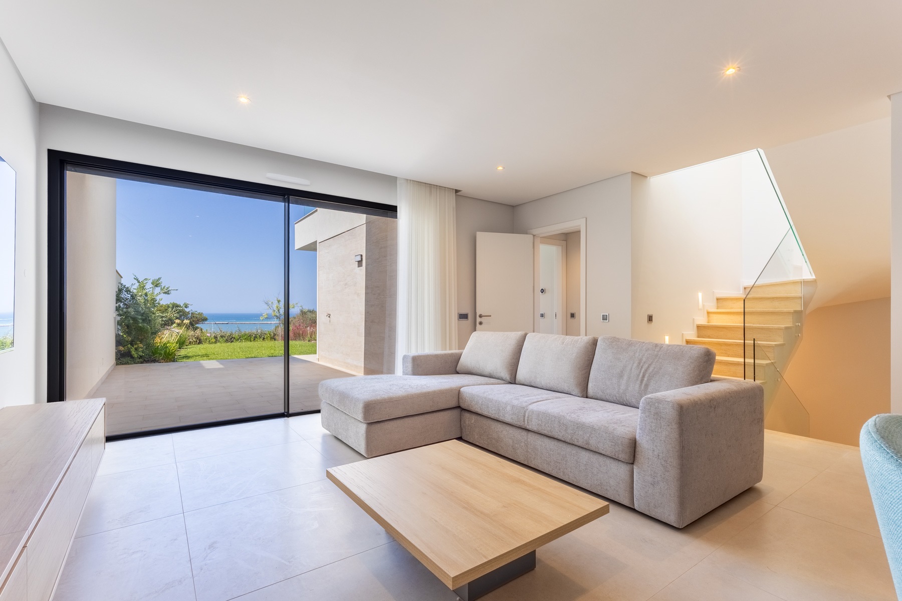  Semi-detached house, 2 bedrooms, for Sale - 物件實景