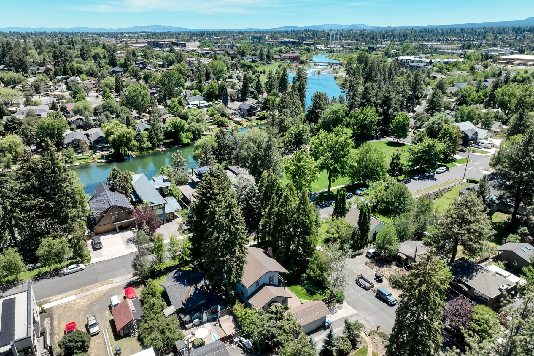  305 NW Columbia Street Bend, OR 97703 - 物件實景