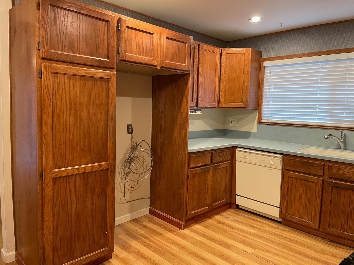 Concord, California, 94521, United States, 3 Bedrooms Bedrooms, ,2 BathroomsBathrooms,Residential,For Sale,2005120