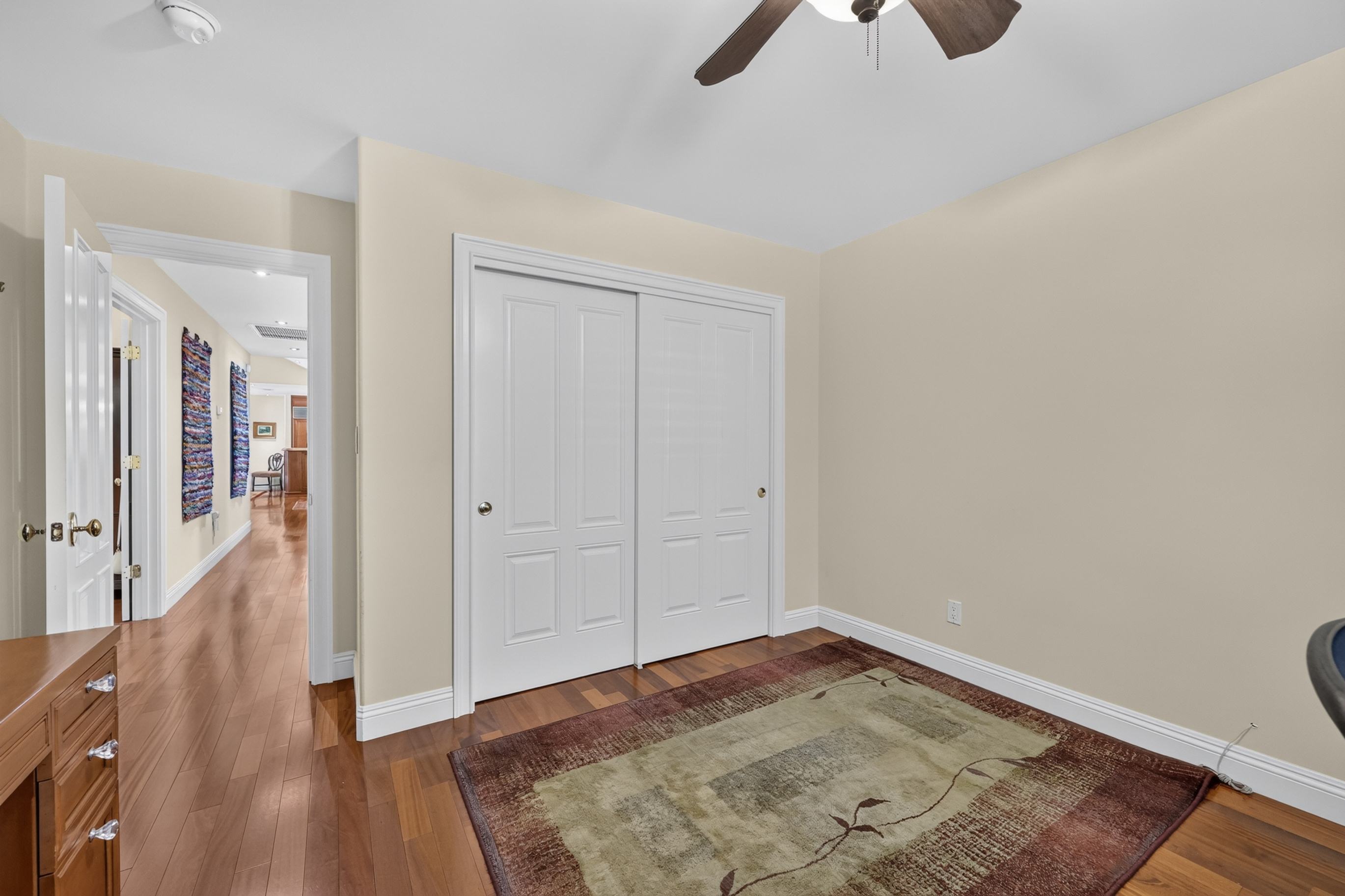  1073 Harrington Way, Carmichael, CA 95608 - 物件實景