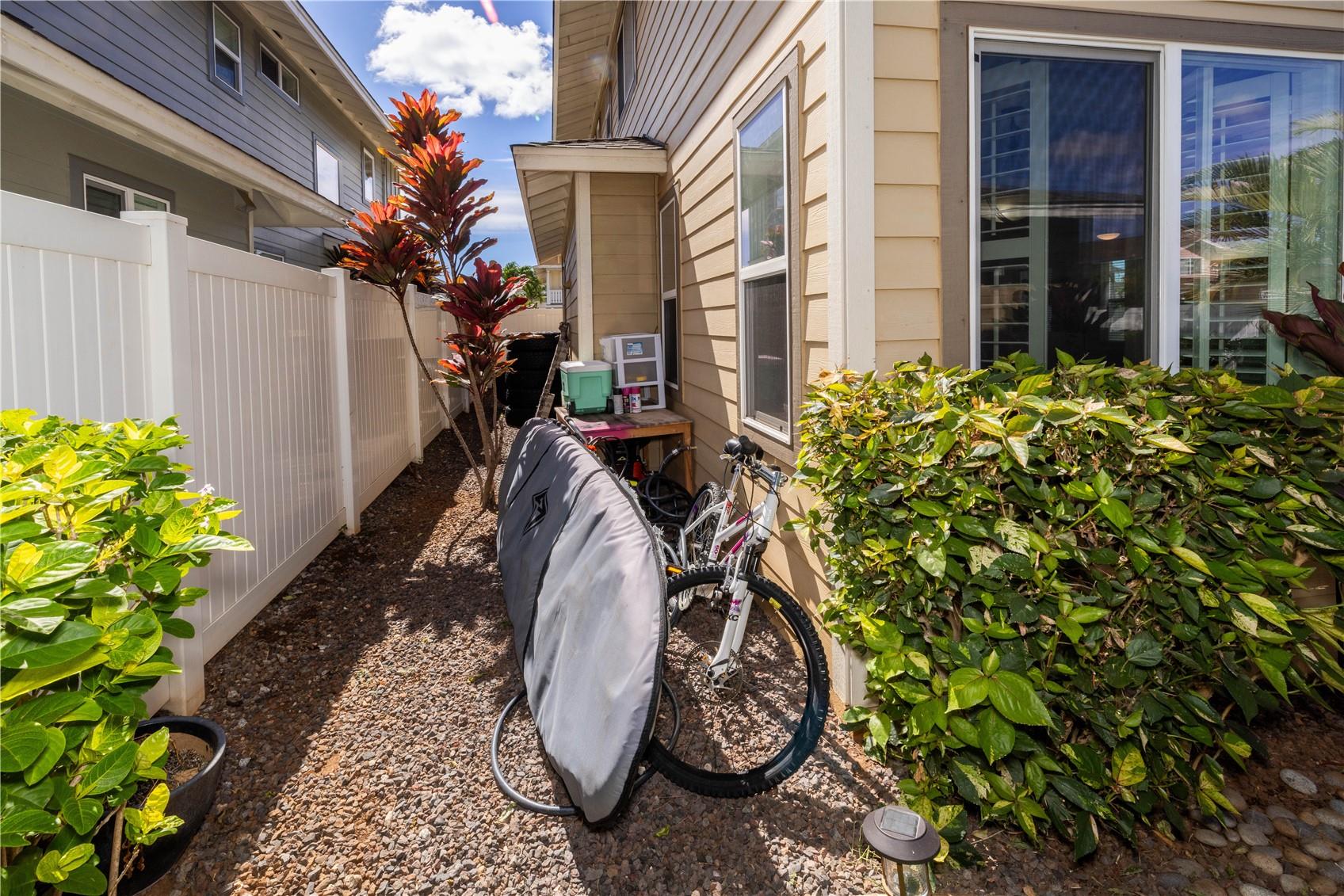 Ewa Beach, Hawaii, 96706, United States, 4 Bedrooms Bedrooms, ,3 BathroomsBathrooms,Residential,For Sale,1979152