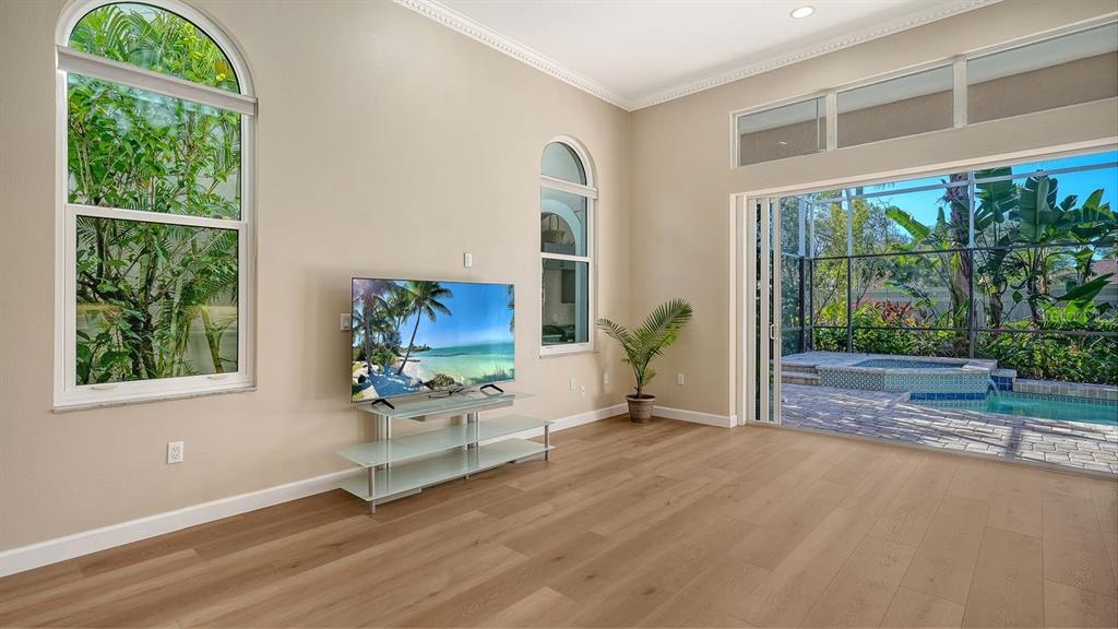 Sarasota, Florida, 34238, United States, 2 Bedrooms Bedrooms, ,2 BathroomsBathrooms,Residential,For Sale,1989499