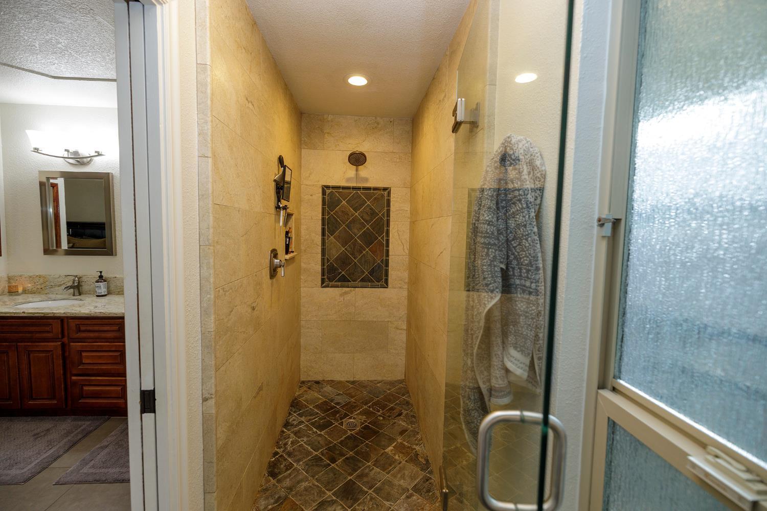 Turlock, California, 95382, United States, 4 Bedrooms Bedrooms, ,3 BathroomsBathrooms,Residential,For Sale,2049406