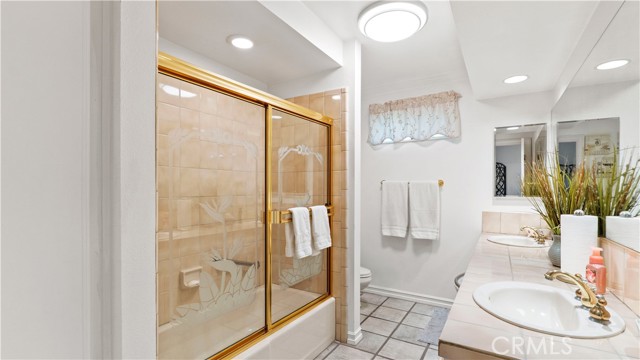 Riverside, California, 92503, United States, 4 Bedrooms Bedrooms, ,3 BathroomsBathrooms,Residential,For Sale,1977398