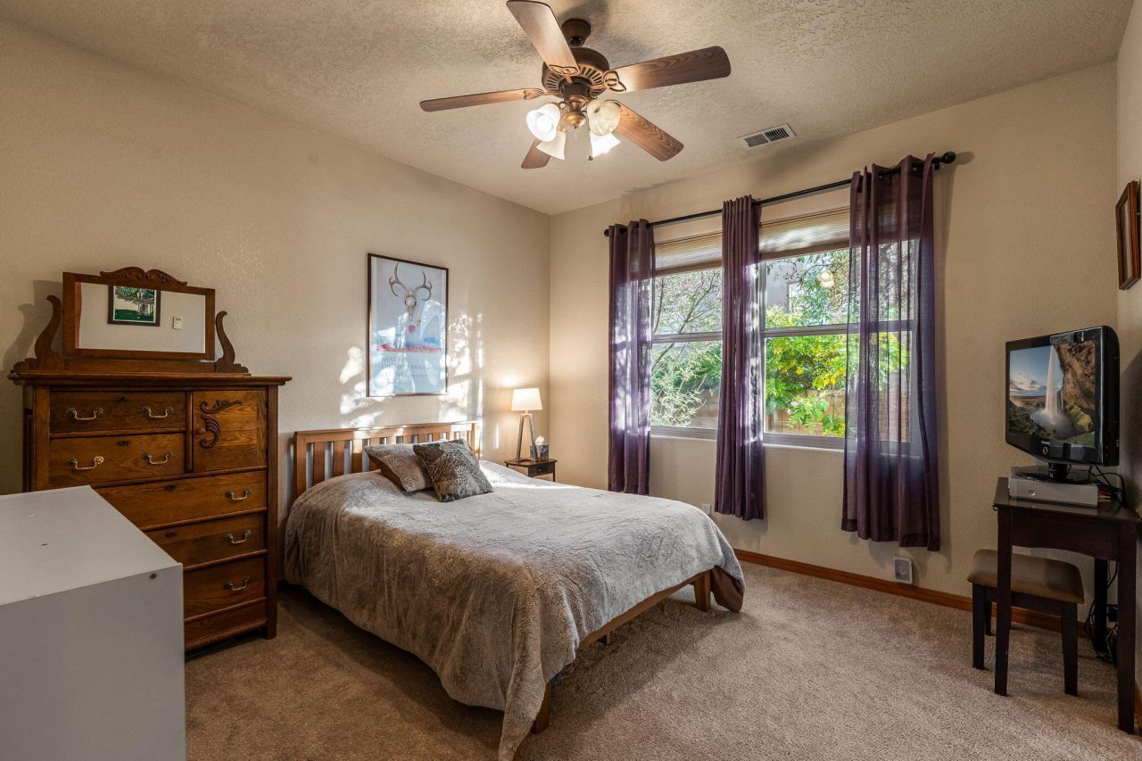Albuquerque, New Mexico, 87114, United States, 3 Bedrooms Bedrooms, ,3 BathroomsBathrooms,Residential,For Sale,1996892