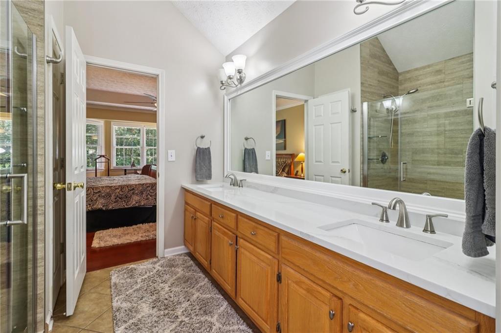 Flowery Branch, Georgia, 30542, United States, 4 Bedrooms Bedrooms, ,3 BathroomsBathrooms,Residential,For Sale,1923417