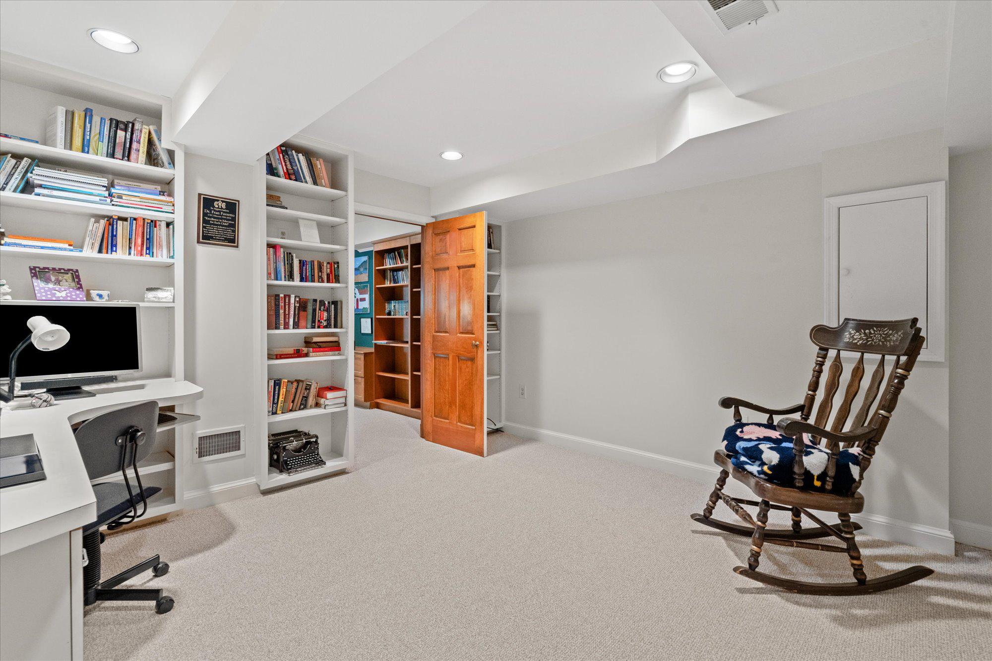  7030 Longwood Drive, Bethesda, MD 20817 - 物件實景