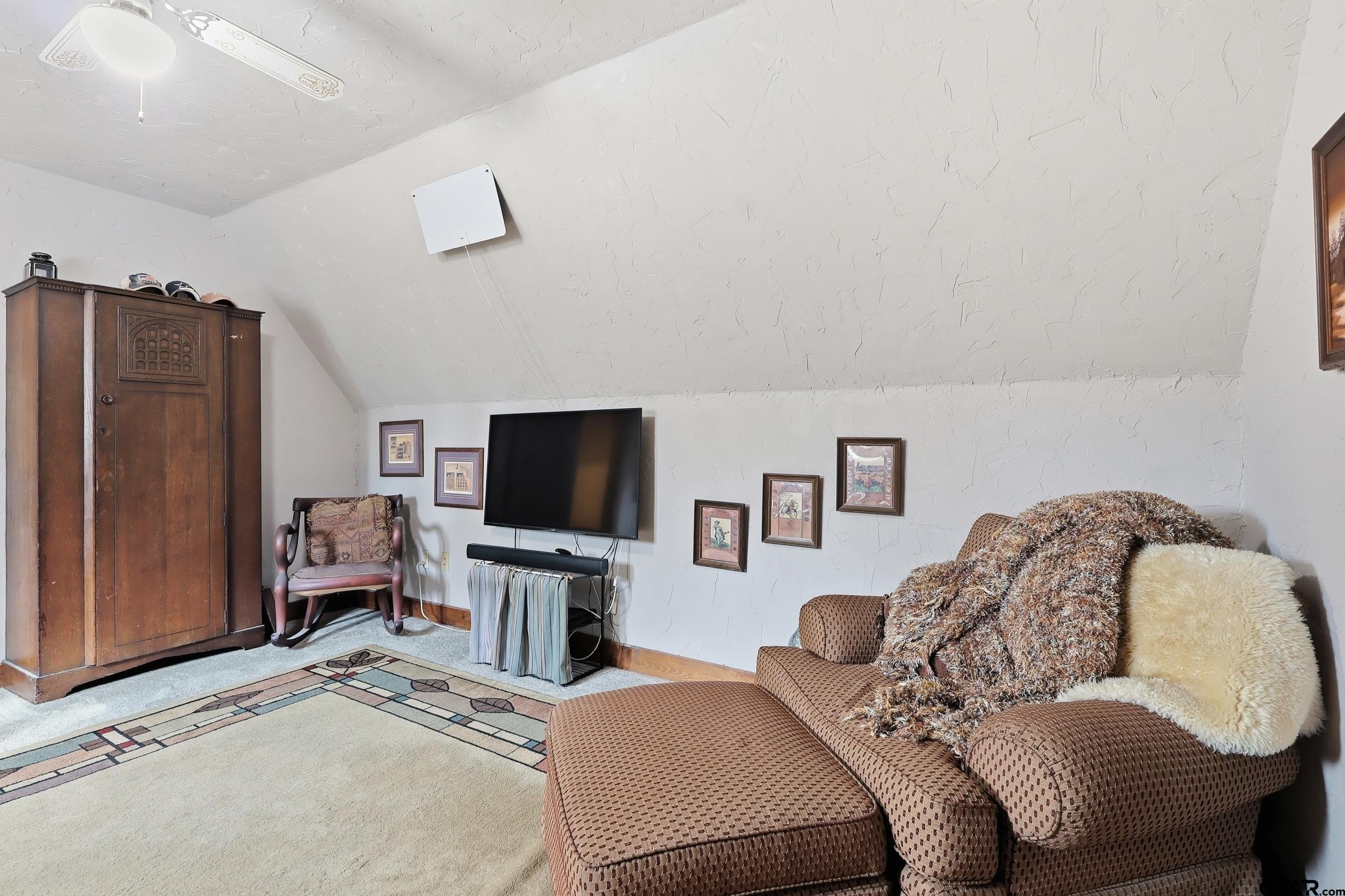 Pittsburg, Texas, 75686, United States, 6 Bedrooms Bedrooms, ,8 BathroomsBathrooms,Residential,For Sale,2005846