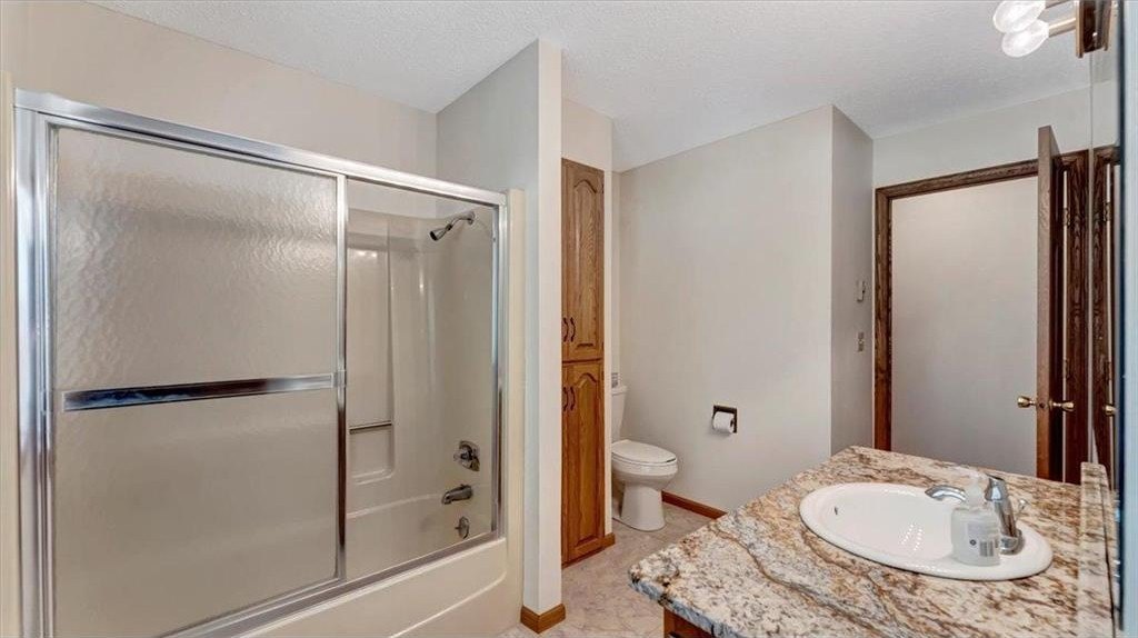 Saint Cloud, Minnesota, 56301, United States, 2 Bedrooms Bedrooms, ,3 BathroomsBathrooms,Residential,For Sale,1978189