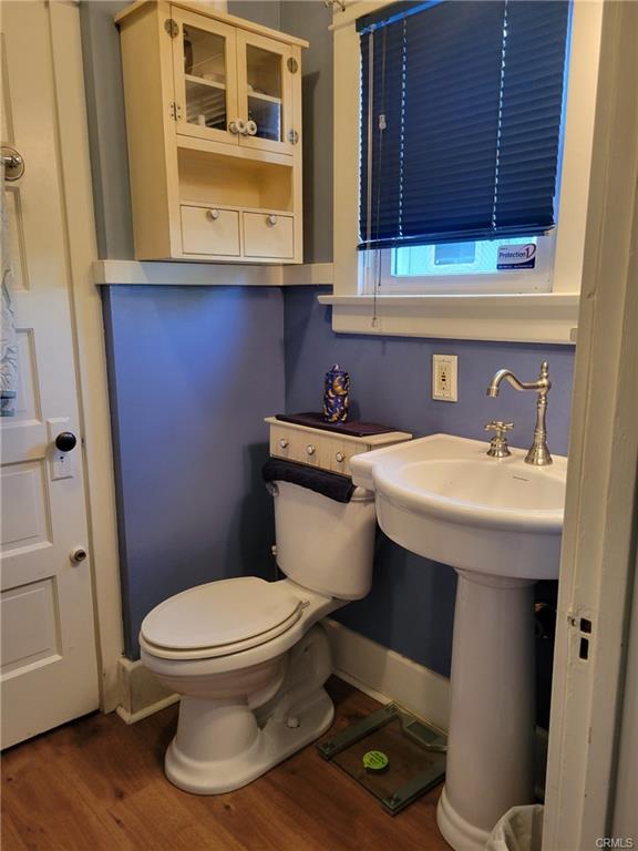 Ontario, California, 91762, United States, 2 Bedrooms Bedrooms, ,Residential,For Sale,1937617