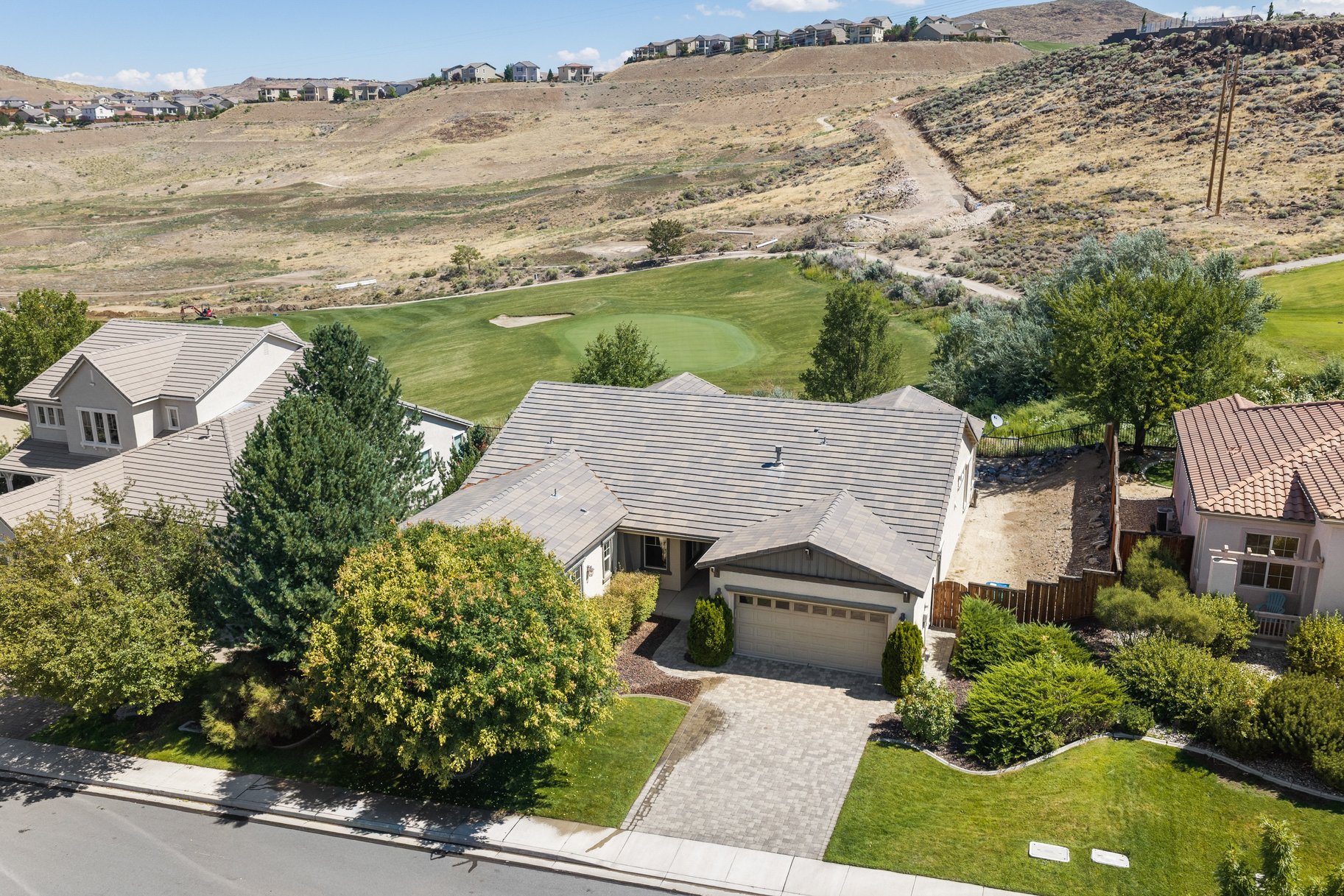  Peaceful Golf Course Living with Stunning Surroundings - 物件實景