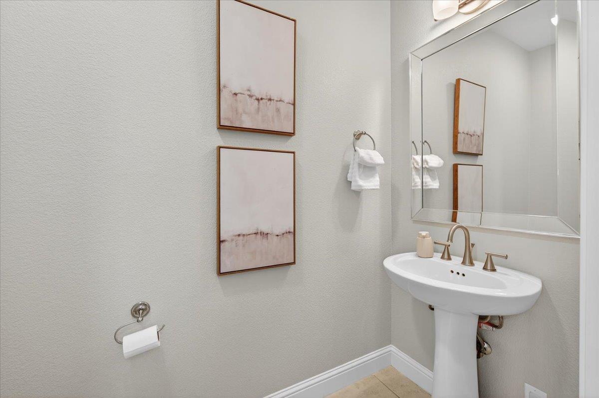 Fresno, California, 93730, United States, 3 Bedrooms Bedrooms, ,3 BathroomsBathrooms,Residential,For Sale,2008537