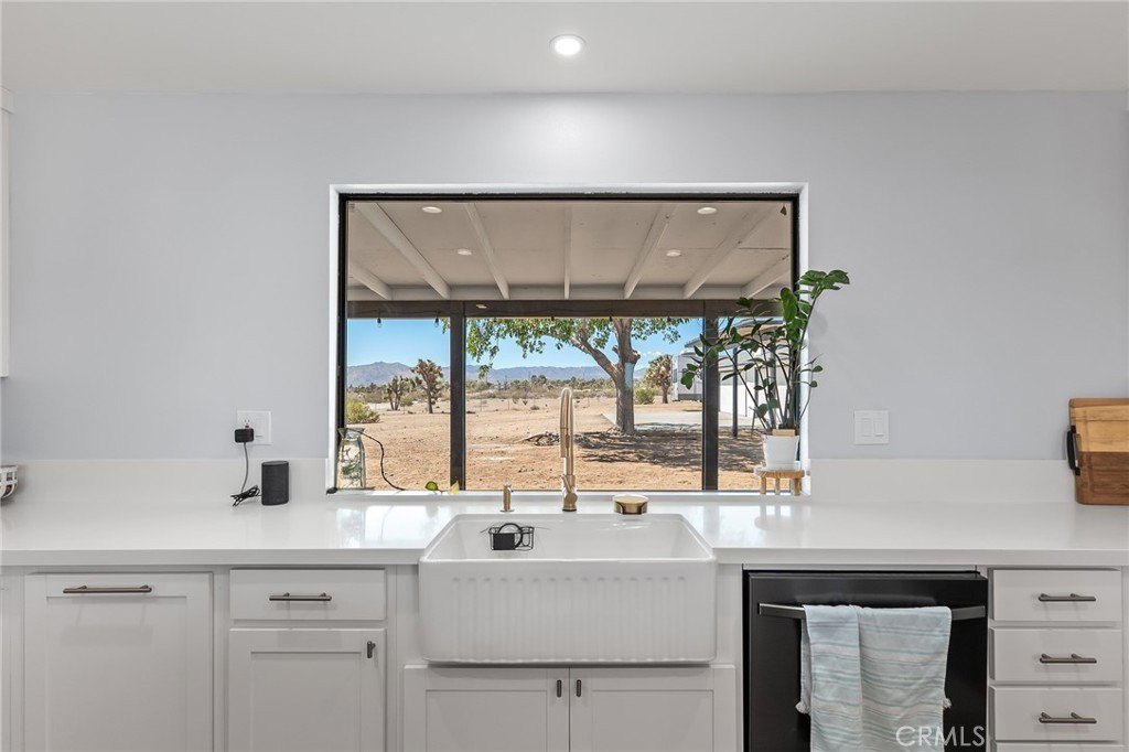 Yucca Valley, California, 92284, United States, 3 Bedrooms Bedrooms, ,3 BathroomsBathrooms,Residential,For Sale,1907698