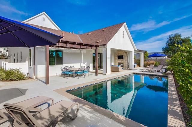 San Marcos, California, 92069, United States, 4 Bedrooms Bedrooms, ,5 BathroomsBathrooms,Residential,For Sale,1987036