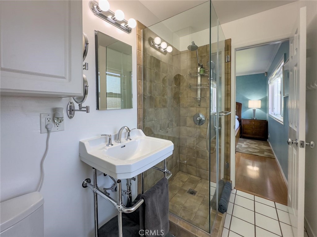Huntington Beach, California, 92649, United States, 3 Bedrooms Bedrooms, ,2 BathroomsBathrooms,Residential,For Sale,2042860