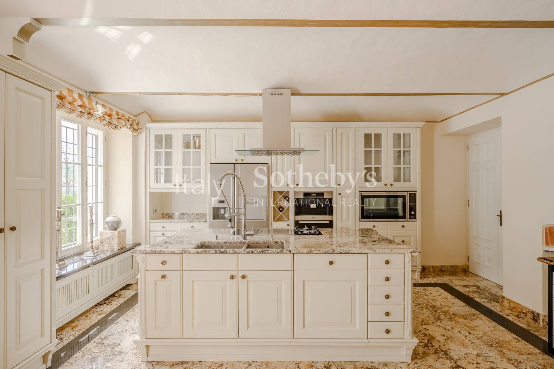  Elegant 18th-Century Villa with Private Park - 物件實景