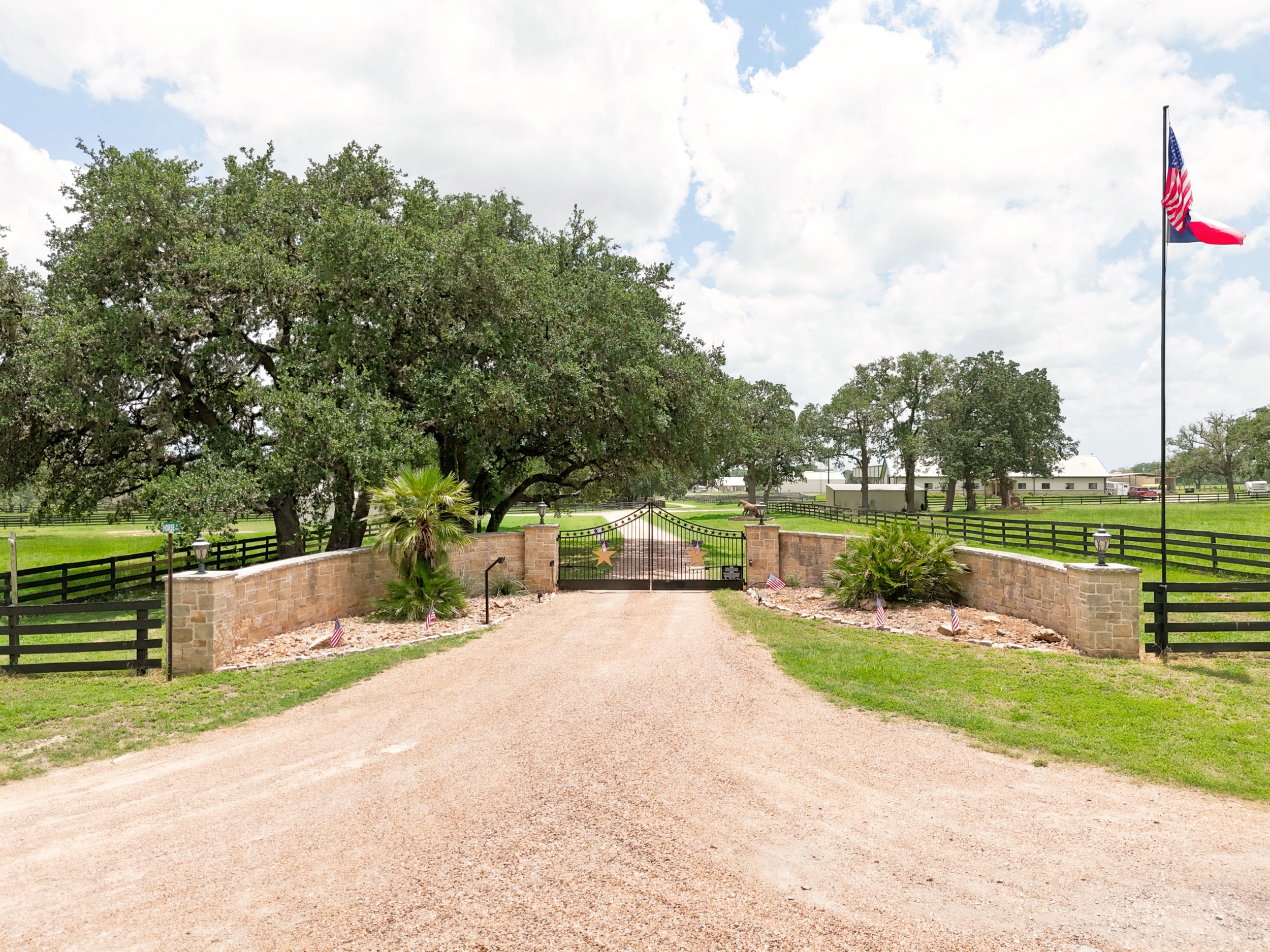  76.77 Acres, Colorado County, Weimer, TX 78962 - 物件實景