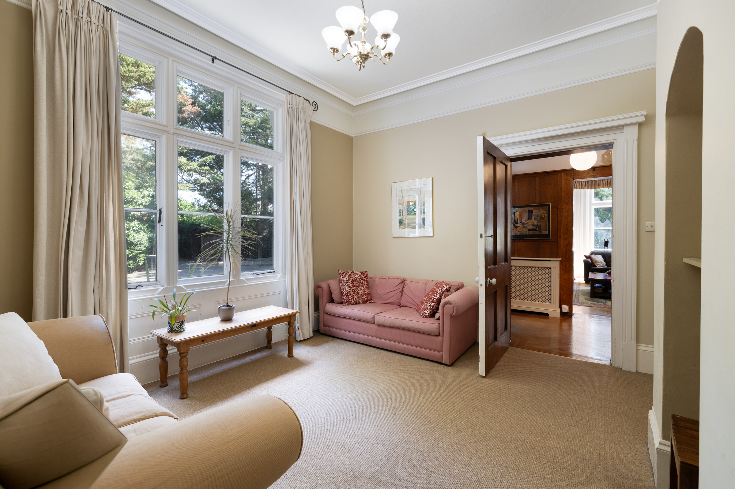  A Detached Victorian House on a Generous Plot in Teddington - 物件實景